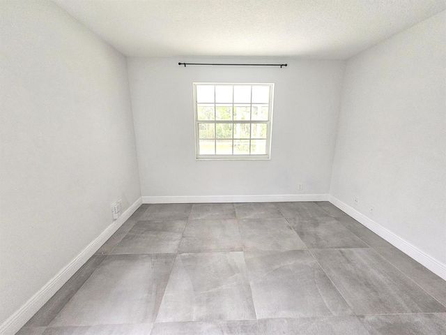 13588 74th Street N, West Palm Beach, FL 33412