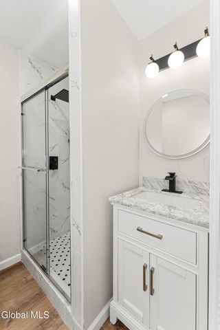 189 Sunnyside Road, Schenectady, NY 12302