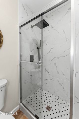 189 Sunnyside Road, Schenectady, NY 12302