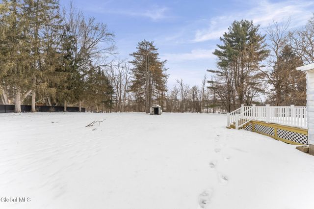 189 Sunnyside Road, Schenectady, NY 12302