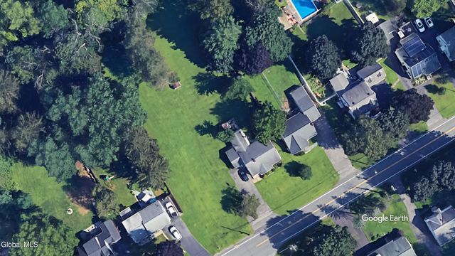 189 Sunnyside Road, Schenectady, NY 12302