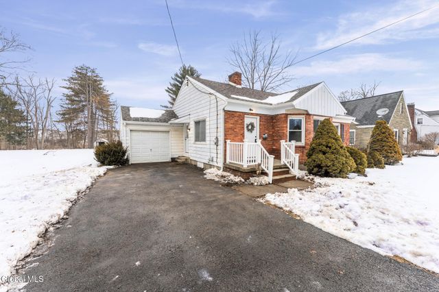 189 Sunnyside Road, Schenectady, NY 12302