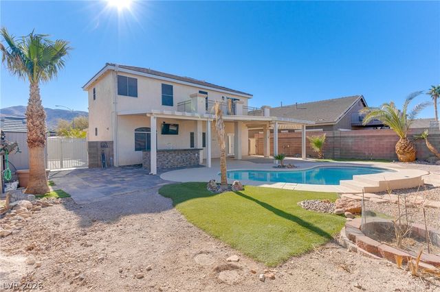 860 Viento Del Montagna Avenue, Henderson, NV 89012