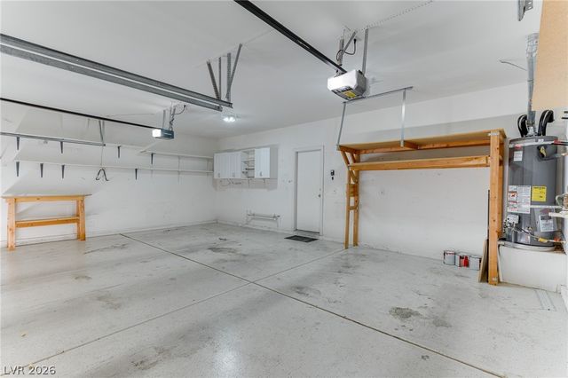 860 Viento Del Montagna Avenue, Henderson, NV 89012