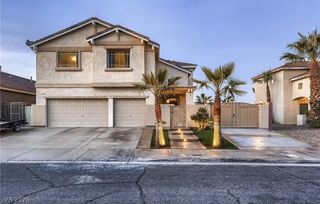 860 Viento Del Montagna Avenue, Henderson, NV 89012