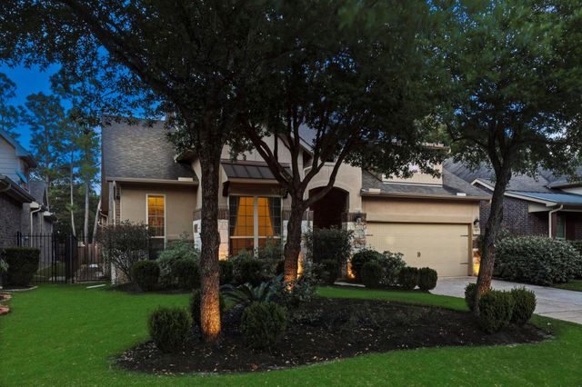 127 Lindenberry Circle, The Woodlands, TX 77389