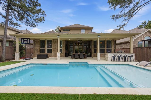 127 Lindenberry Circle, The Woodlands, TX 77389