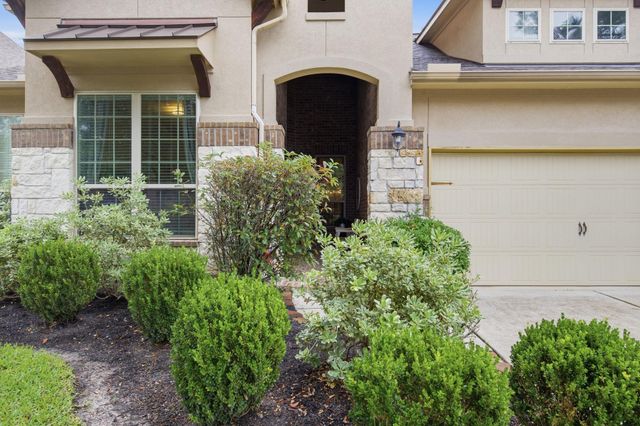 127 Lindenberry Circle, The Woodlands, TX 77389