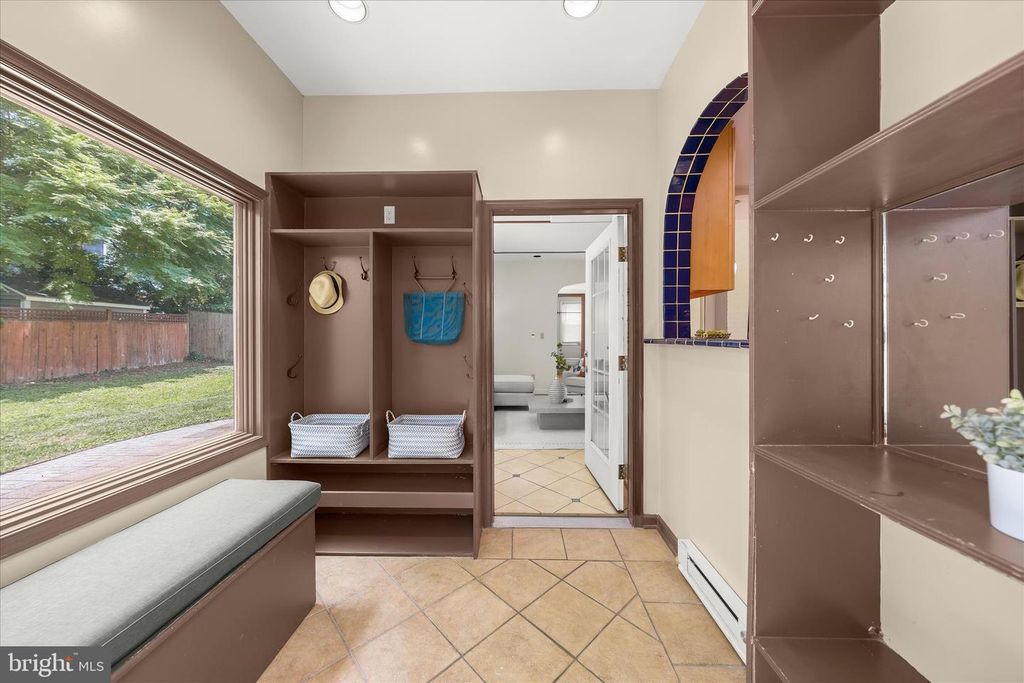 Image 19 of property listing at 4407 HIGHLAND AVE, Bethesda, MD 20814