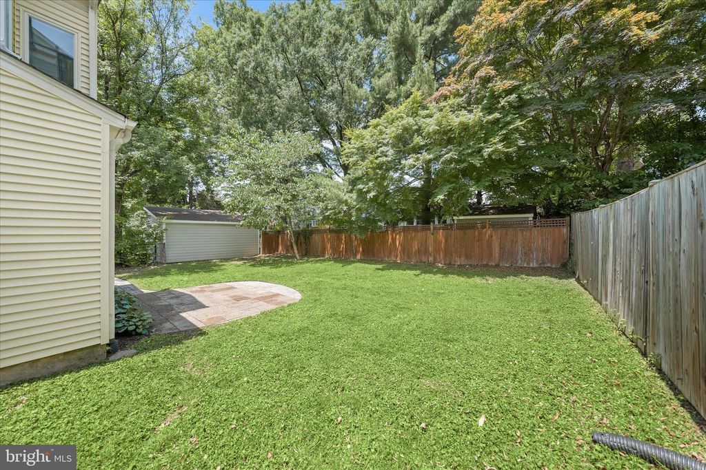 Image 21 of property listing at 4407 HIGHLAND AVE, Bethesda, MD 20814