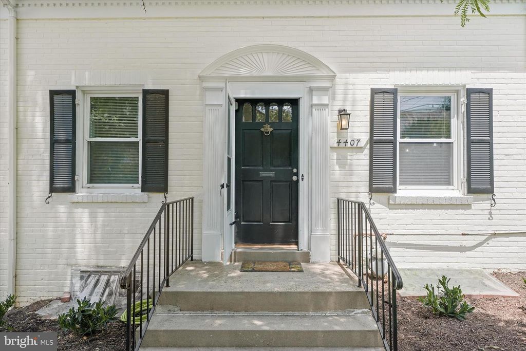 Image 4 of property listing at 4407 HIGHLAND AVE, Bethesda, MD 20814