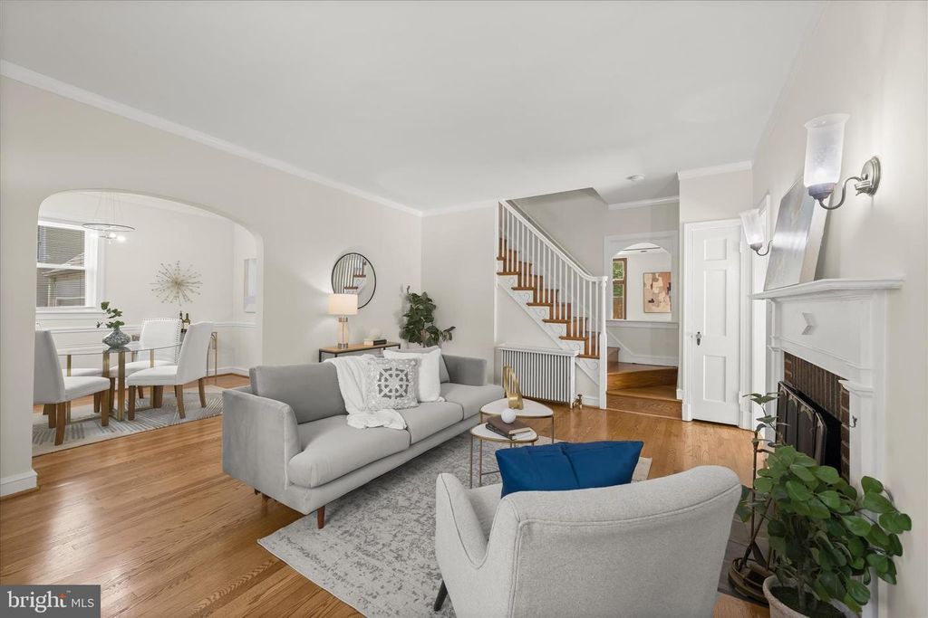 Image 8 of property listing at 4407 HIGHLAND AVE, Bethesda, MD 20814
