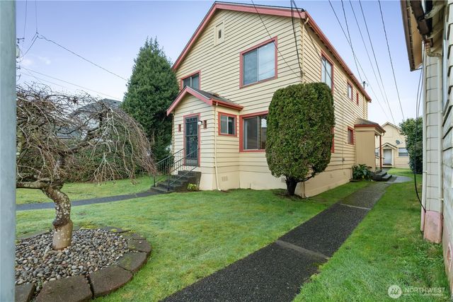 324 N F Street, Aberdeen, WA 98520