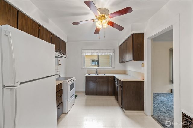 324 N F Street, Aberdeen, WA 98520