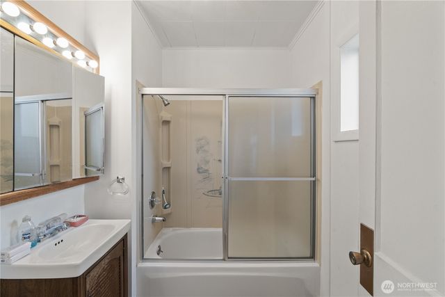 324 N F Street, Aberdeen, WA 98520