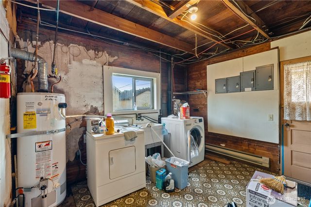 324 N F Street, Aberdeen, WA 98520