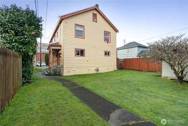 324 N F Street, Aberdeen, WA 98520