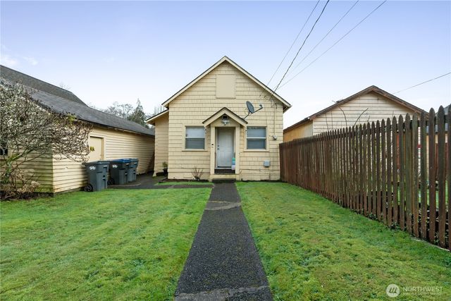 324 N F Street, Aberdeen, WA 98520