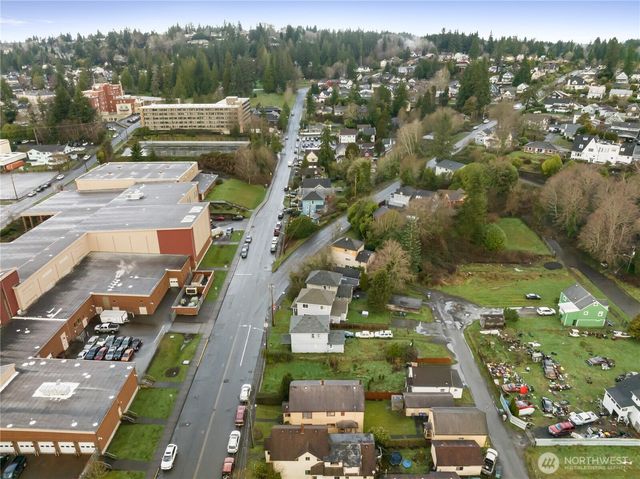 324 N F Street, Aberdeen, WA 98520