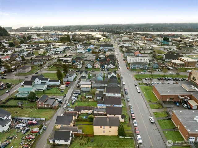 324 N F Street, Aberdeen, WA 98520