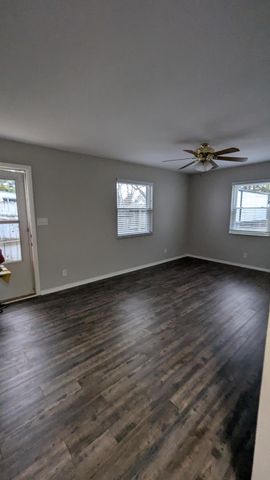 1576-1578 Minnesota Avenue, Columbus, OH 43211