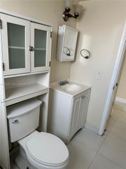 1640 SW 1st St 7, Miami, FL 33135