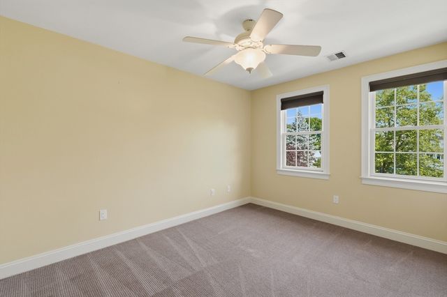21 Manchester Pl, Natick, MA 01760