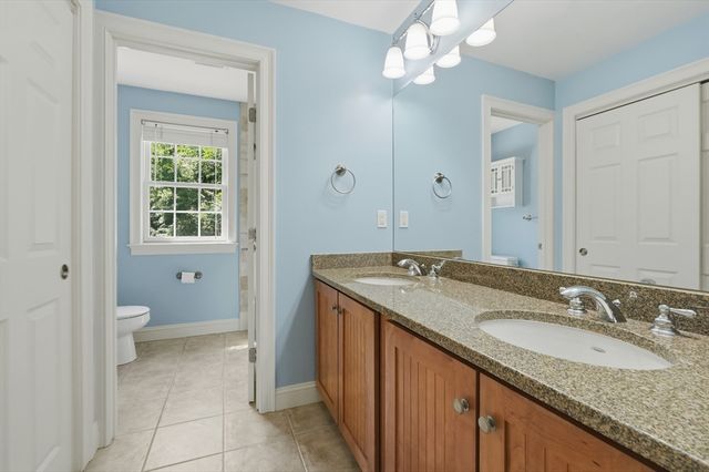 21 Manchester Pl, Natick, MA 01760