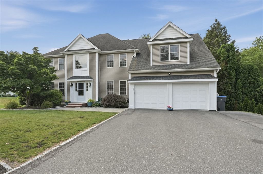 21 Manchester Pl, Natick, MA 01760