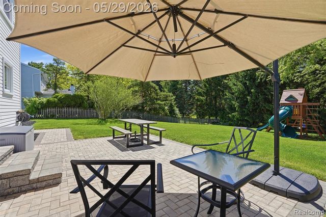 60491 Lamplighter Drive, New Hudson, MI 48165