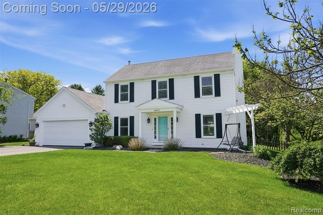 60491 Lamplighter Drive, New Hudson, MI 48165