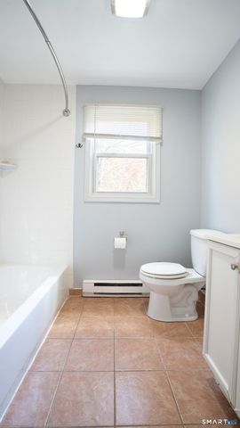 24 Coburn Circle 2, Newington, CT 06111