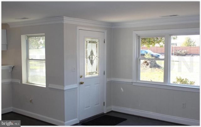 3735 W OX, Fairfax, VA 22033