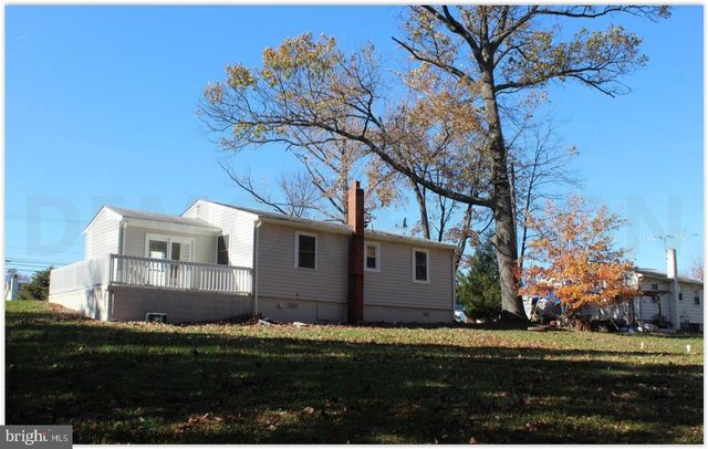 3735 W OX, Fairfax, VA 22033