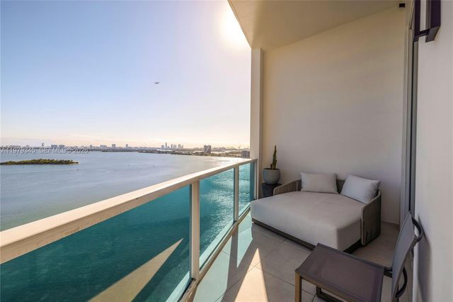 725 NE 22nd St PH2F, Miami, FL 33137