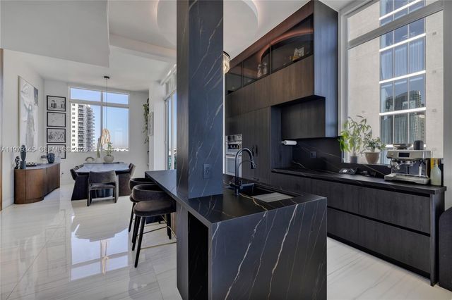 725 NE 22nd St PH2F, Miami, FL 33137