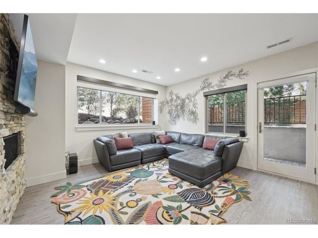 350 15th St, Boulder, CO 80302