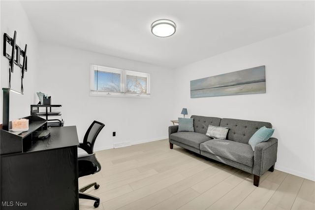 4560 Queen Mary Drive, South Euclid, OH 44121