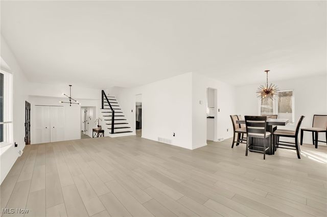 4560 Queen Mary Drive, South Euclid, OH 44121