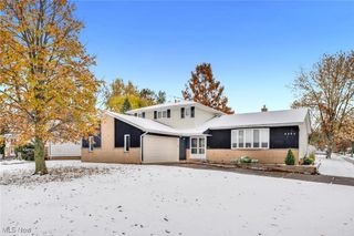 4560 Queen Mary Drive, South Euclid, OH 44121