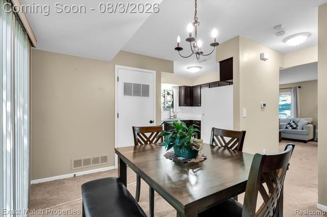 1514 Streamwood Court, Rochester Hills, MI 48309