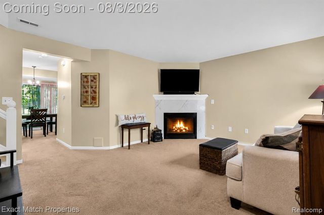 1514 Streamwood Court, Rochester Hills, MI 48309