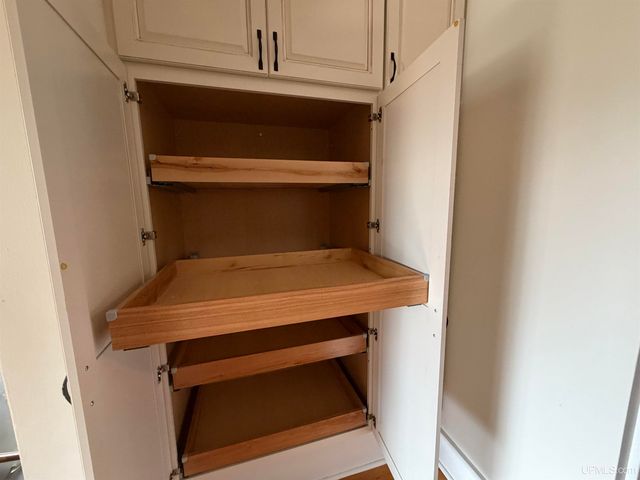 337 W Ridge Street, Marquette, MI 49855