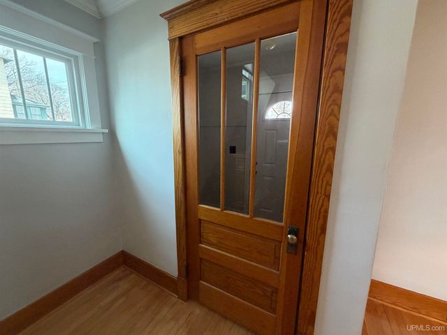 337 W Ridge Street, Marquette, MI 49855