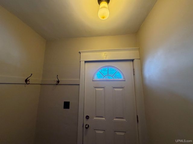 337 W Ridge Street, Marquette, MI 49855