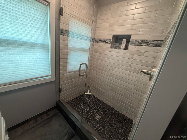 337 W Ridge Street, Marquette, MI 49855