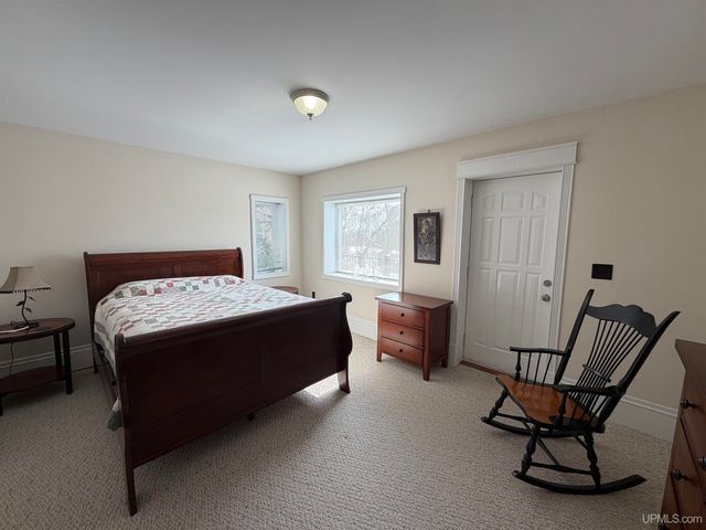 337 W Ridge Street, Marquette, MI 49855