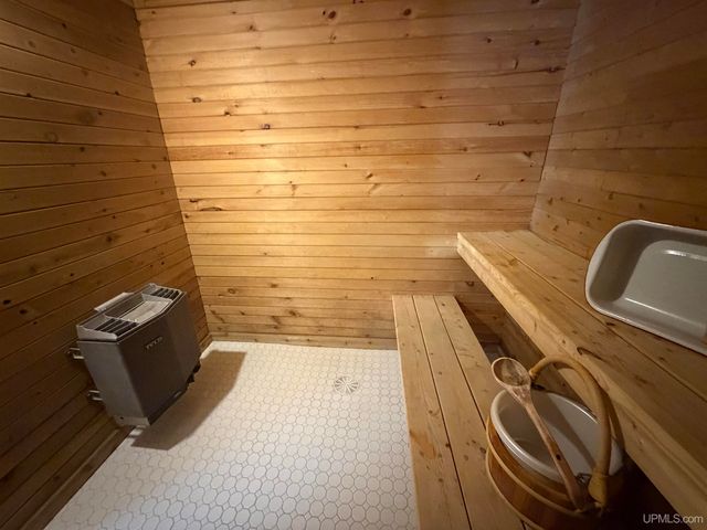 337 W Ridge Street, Marquette, MI 49855