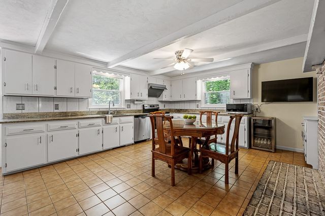 9 Olde Meetinghouse Rd, Westborough, MA 01581