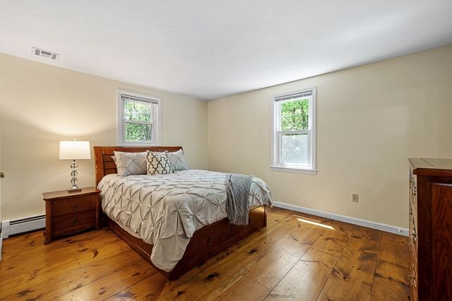 9 Olde Meetinghouse Rd, Westborough, MA 01581